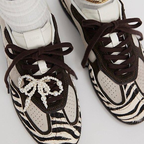 Alohas 490 Rife Animal Print Sneaker, Zebra, NWOB, Size 6.5 - Picture 1 of 3